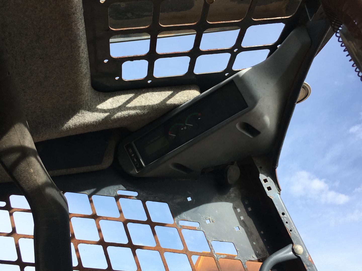 ./imagenes/INVOICE/2019/15040/MINICARGADOR  JOHN DEERE 333D (28).JPG